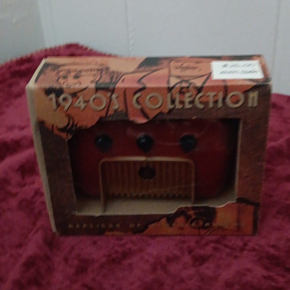 New Reproduction 1940s Raido
